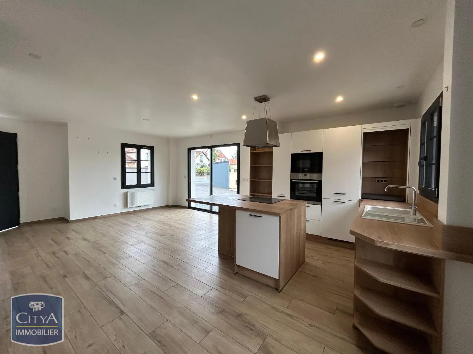 Photo 2 Maison 4 pièces 104.22m²