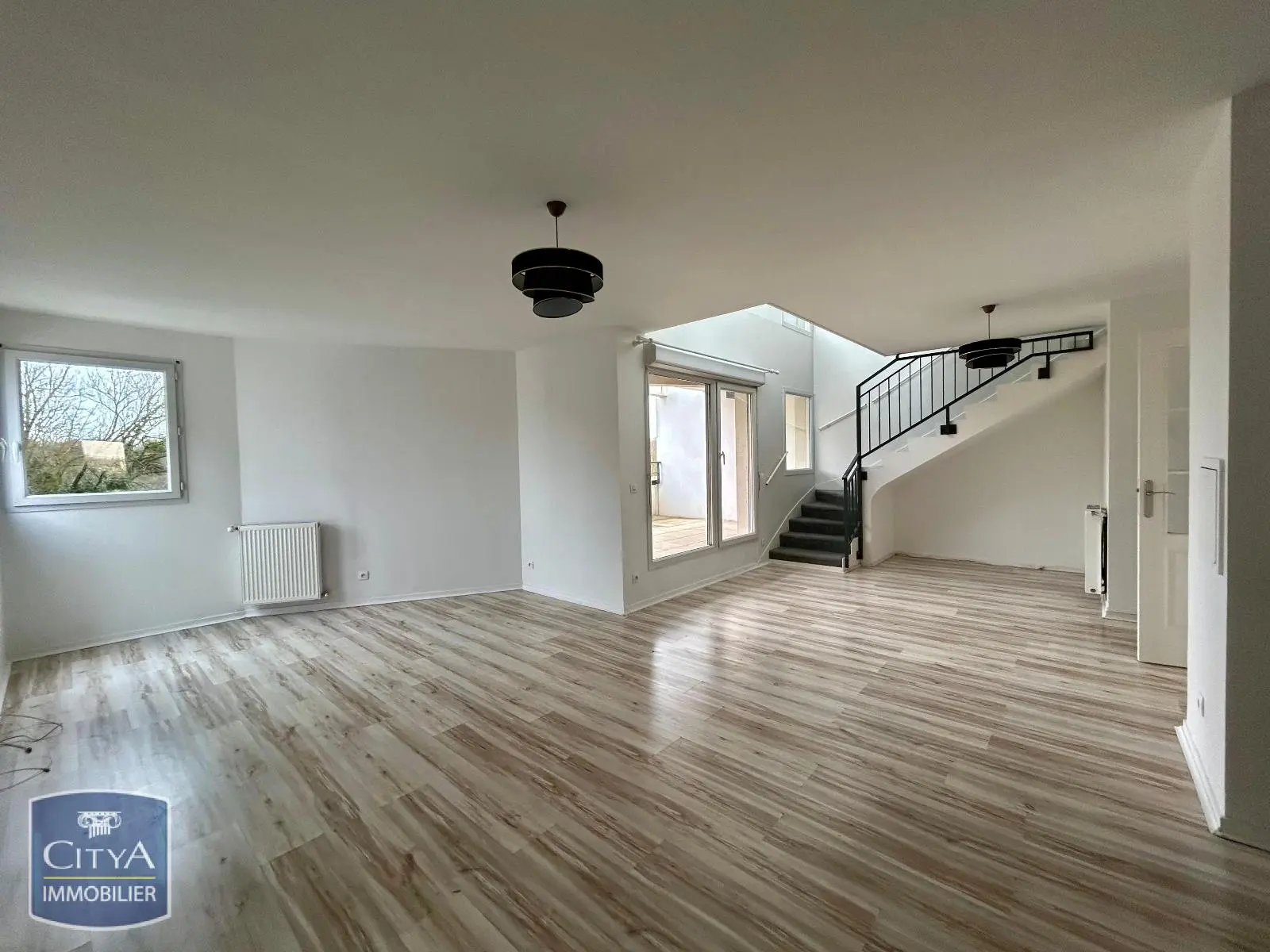 Photo 1 Appartement 5 pièces 93.91m²