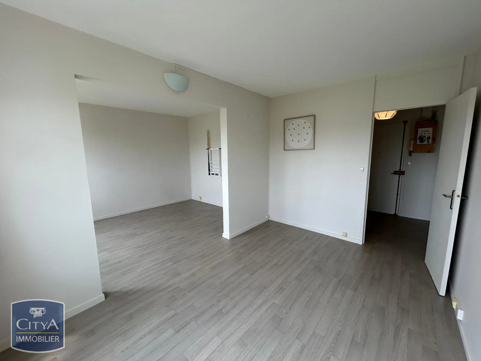Photo 2 Appartement 2 pièces 56m²