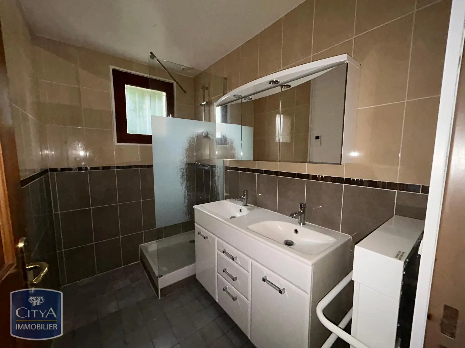 Photo 9 Maison 5 pièces 104m²