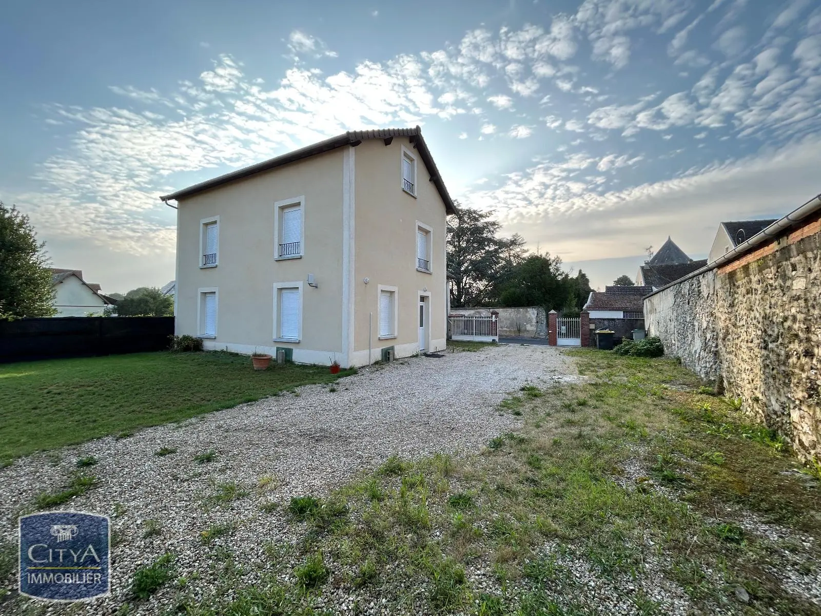 Photo 1 Maison 5 pièces 139.66m²