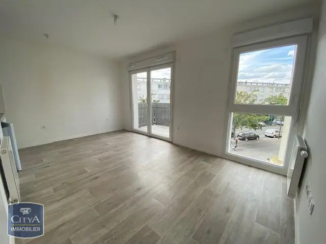 Photo 1 Appartement 1 pièce 25.85m²