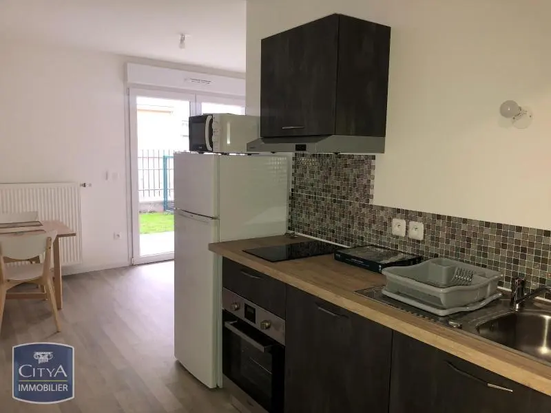 Photo 1 Appartement 1 pièce 19.86m²