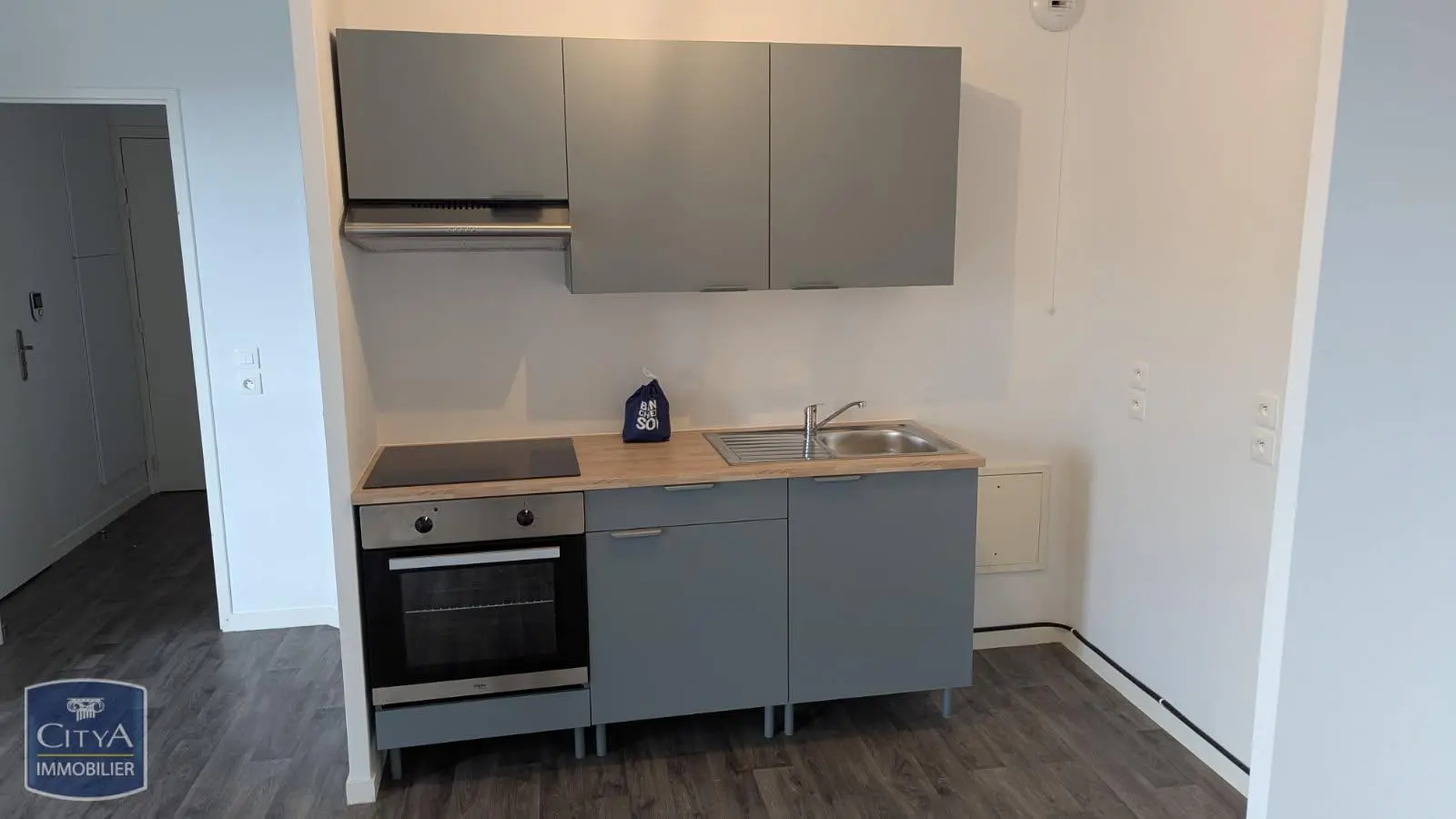 Photo 3 Appartement 1 pièce 37.18m²