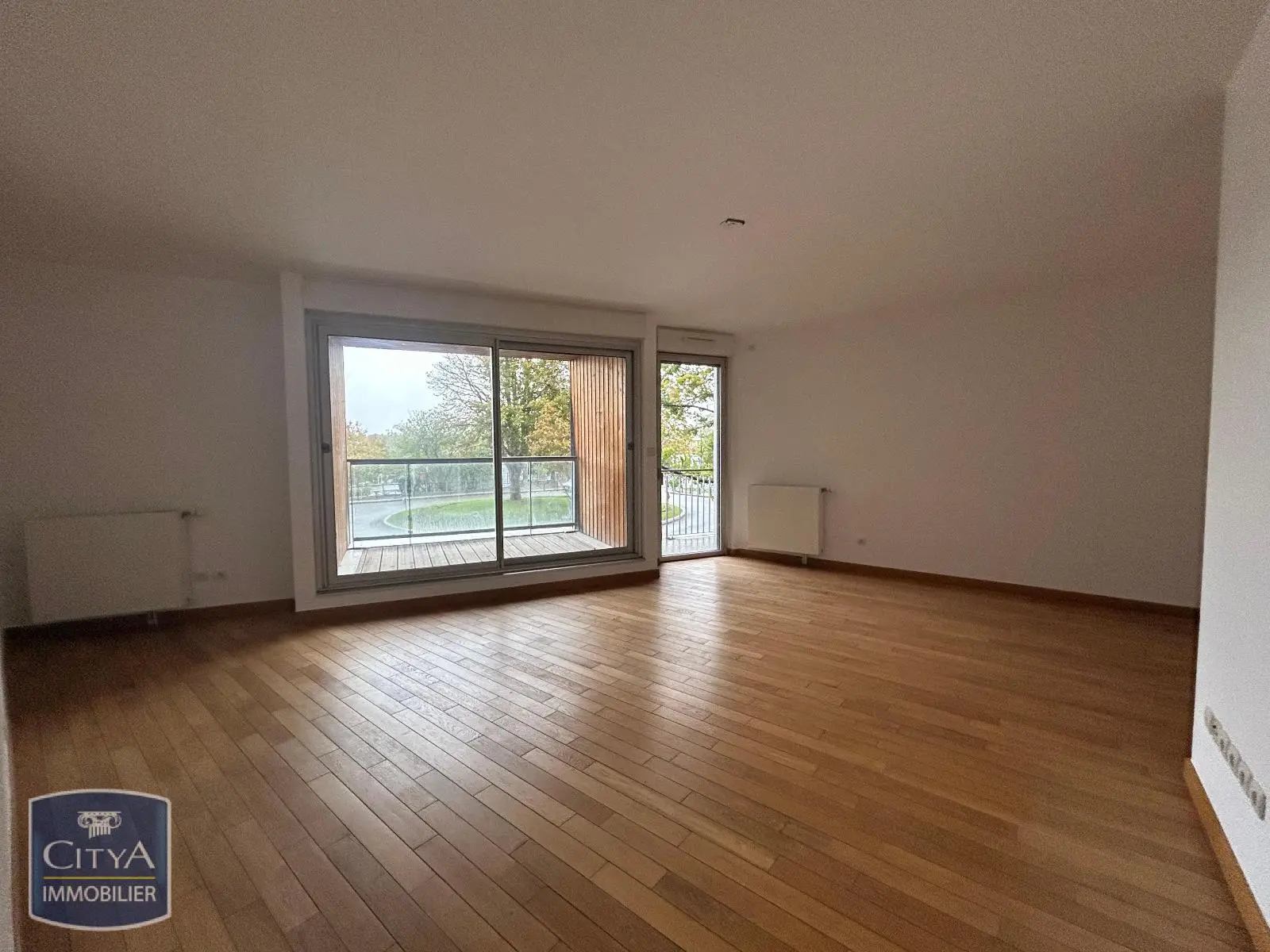 Photo 1 Appartement 4 pièces 111.75m²