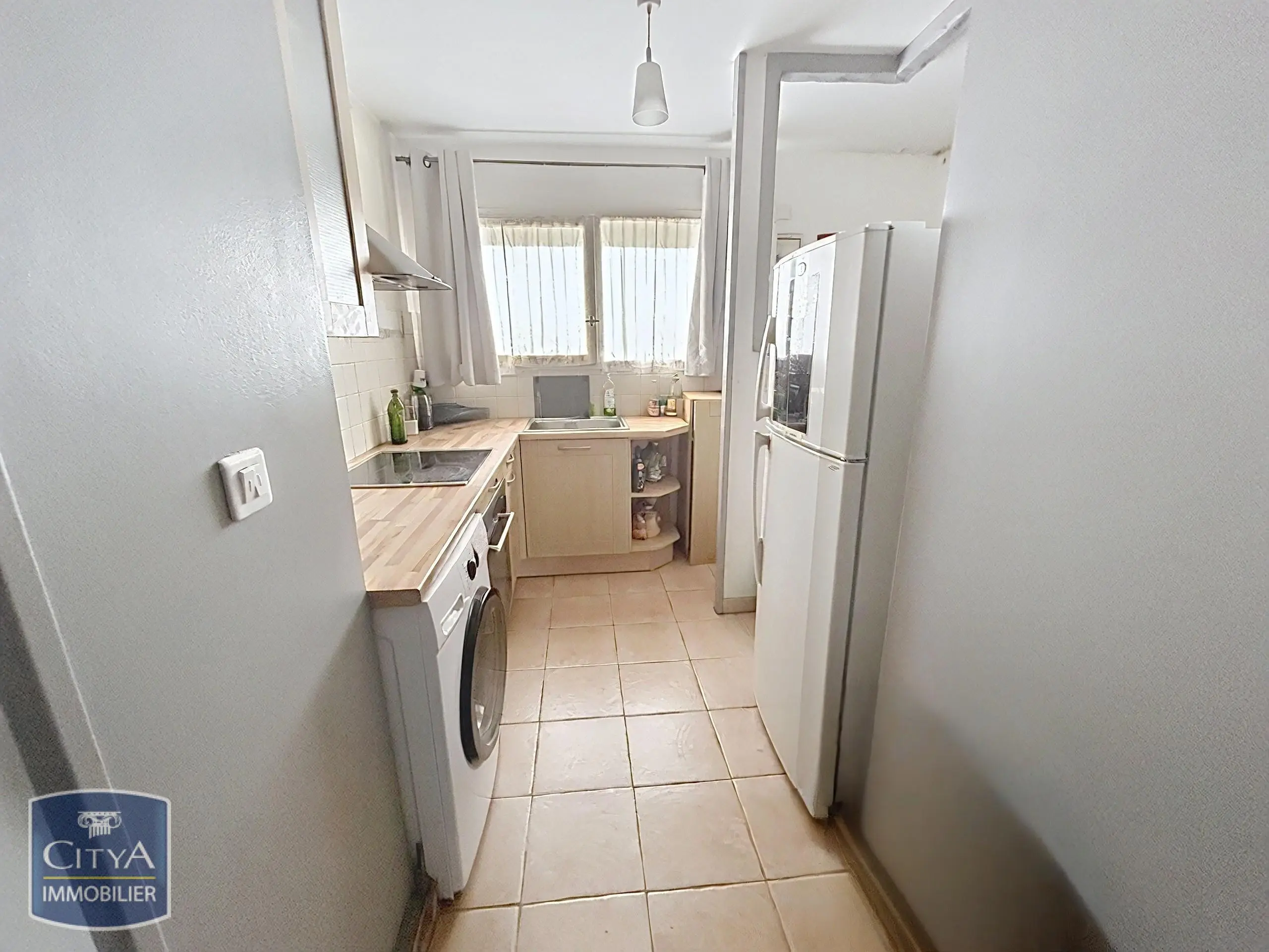 Photo 2 Appartement 1 pièce 43.81m²