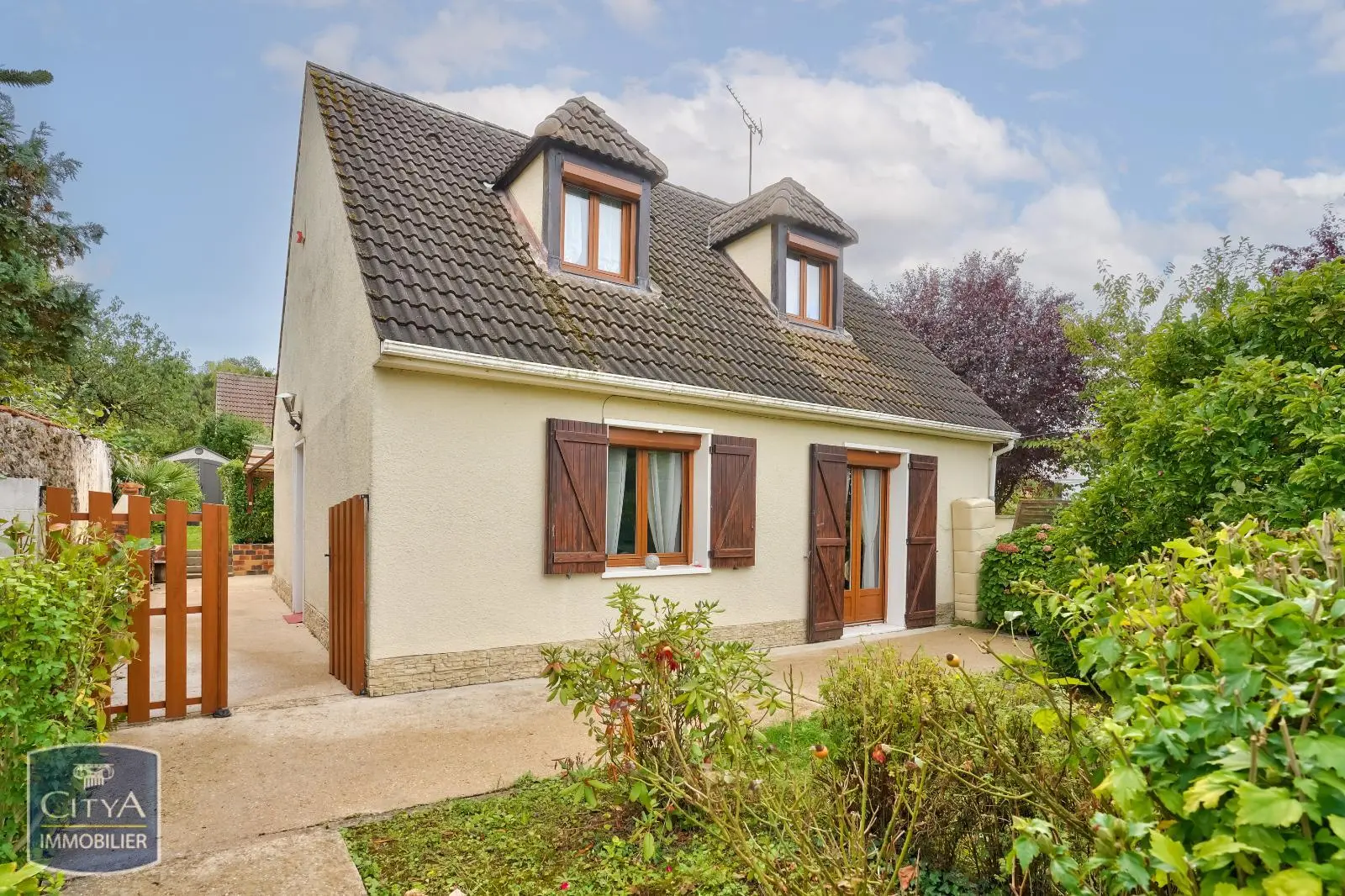 Photo 1 Maison 4 pièces 100m²