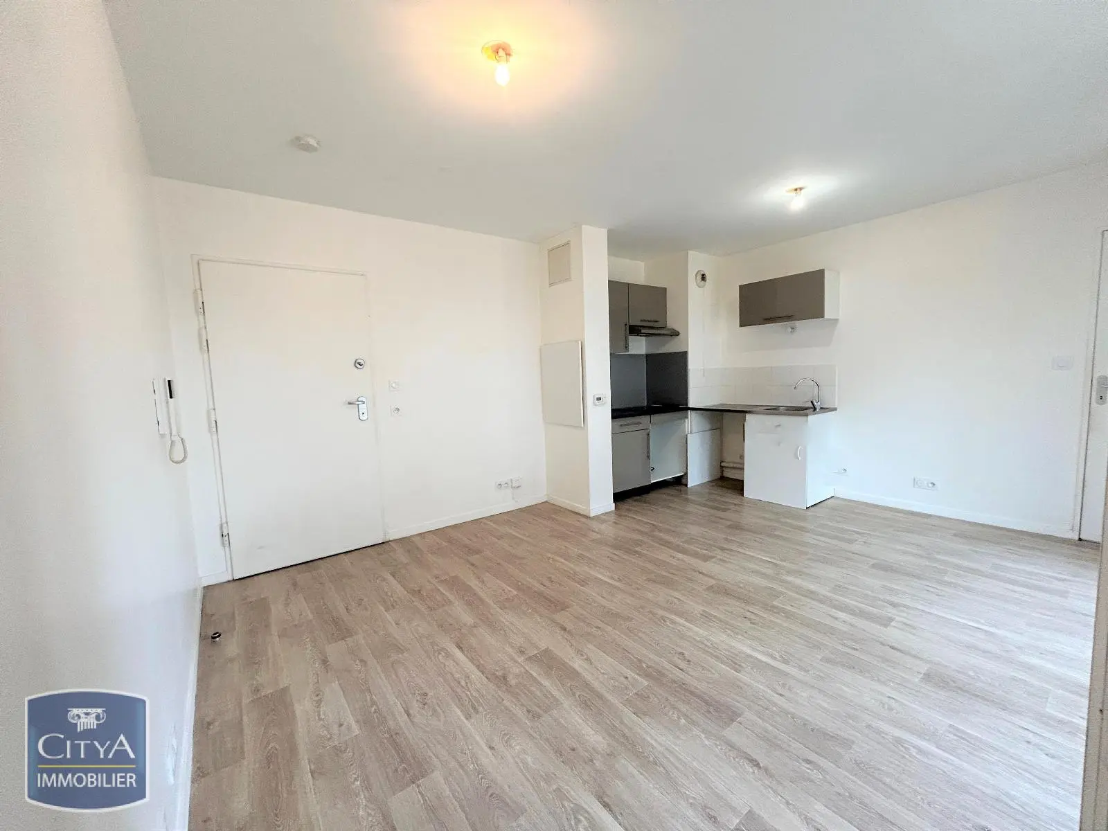 Photo 2 Appartement 2 pièces 37m²