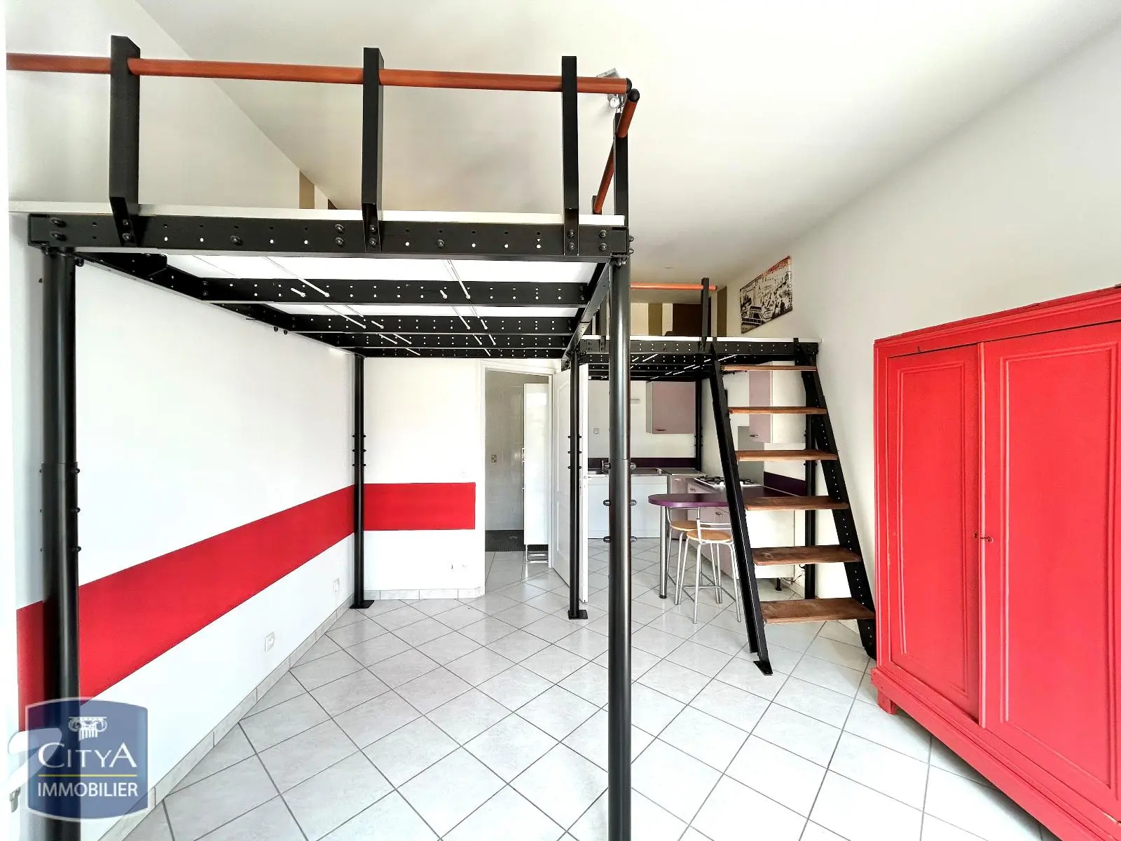 Photo 2 Appartement 1 pièce 24m²