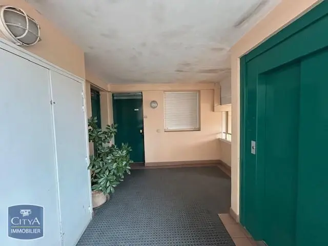 Photo 2 Appartement 1 pièce 38m²