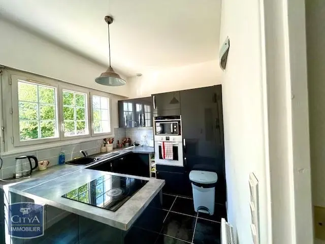 Photo 5 Maison 8 pièces 182m²