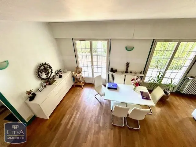 Photo 8 Maison 8 pièces 182m²