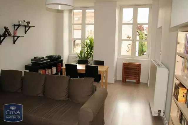 Illustration pour Appartement 3 pièces 88m² Photo Appartement 3 pièces 88m²
