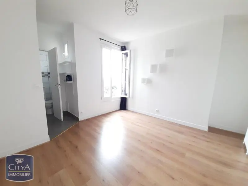 Photo 1 Appartement 1 pièce 16.25m²