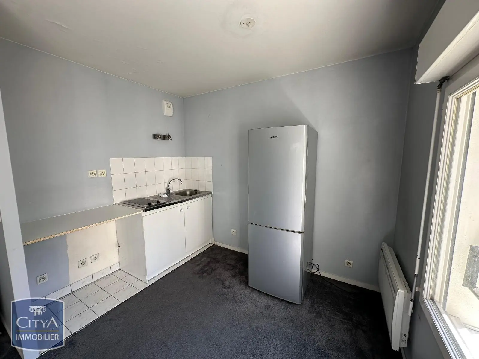 Photo 2 Appartement 1 pièce 27.68m²