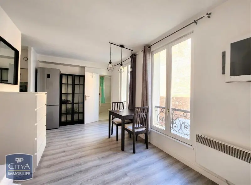 Photo 3 Appartement 1 pièce 24.61m²