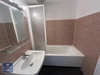 Photo 2 Appartement 1 pièce 27m²