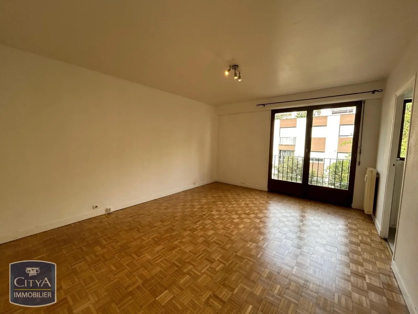 Photo 2 Appartement 1 pièce 29.45m²