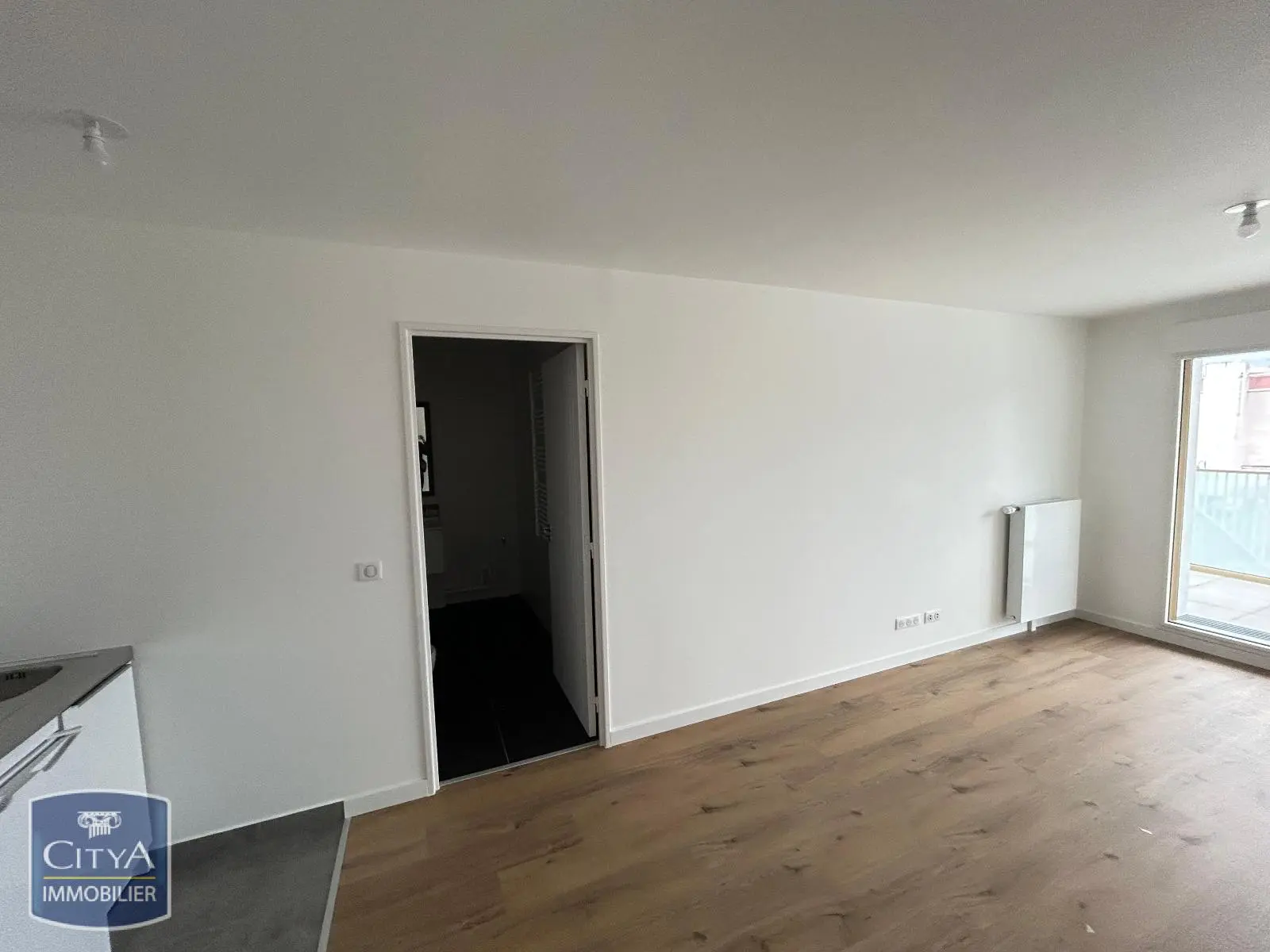 Rueil-Malmaison (92500) Appartement 1 pièce 26.8m² photo 3