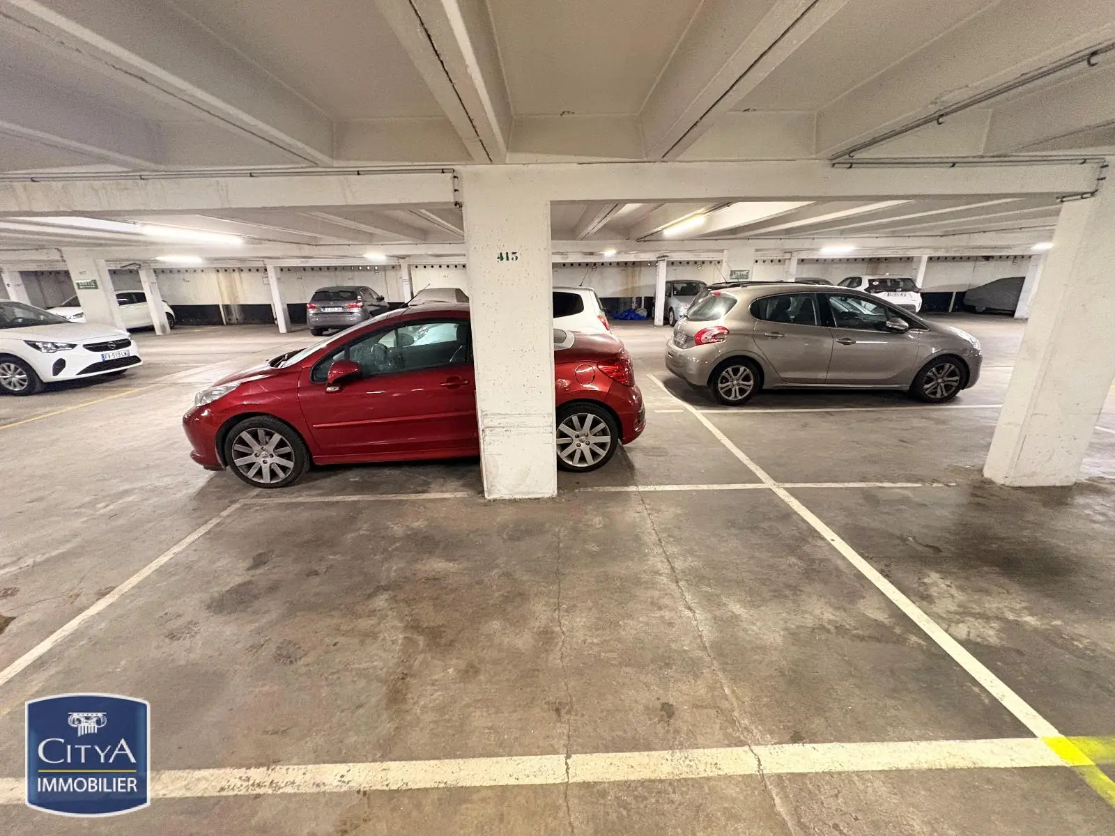 Photo 1 Parking