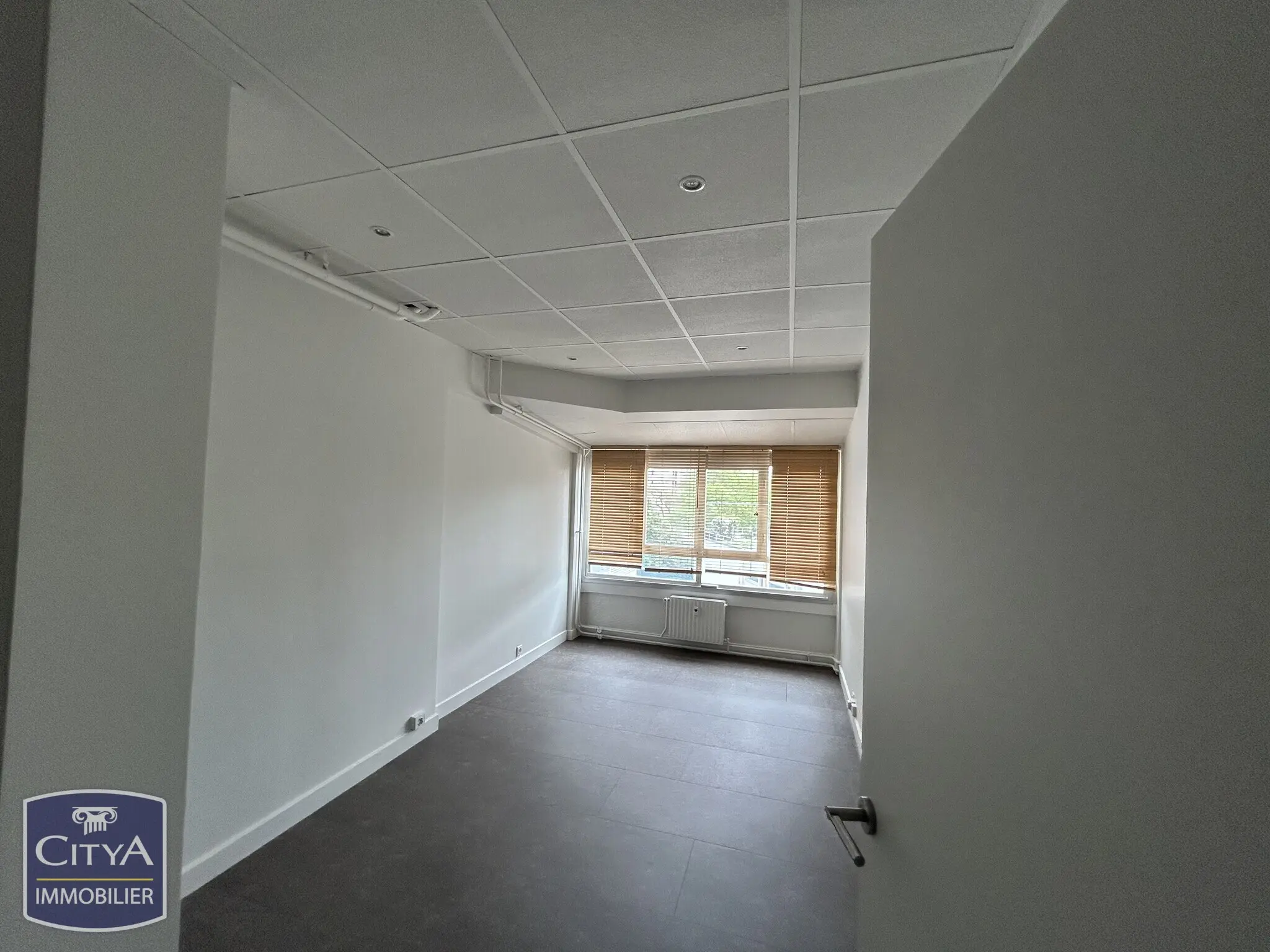 Photo 9 Local Commercial 335.21m²
