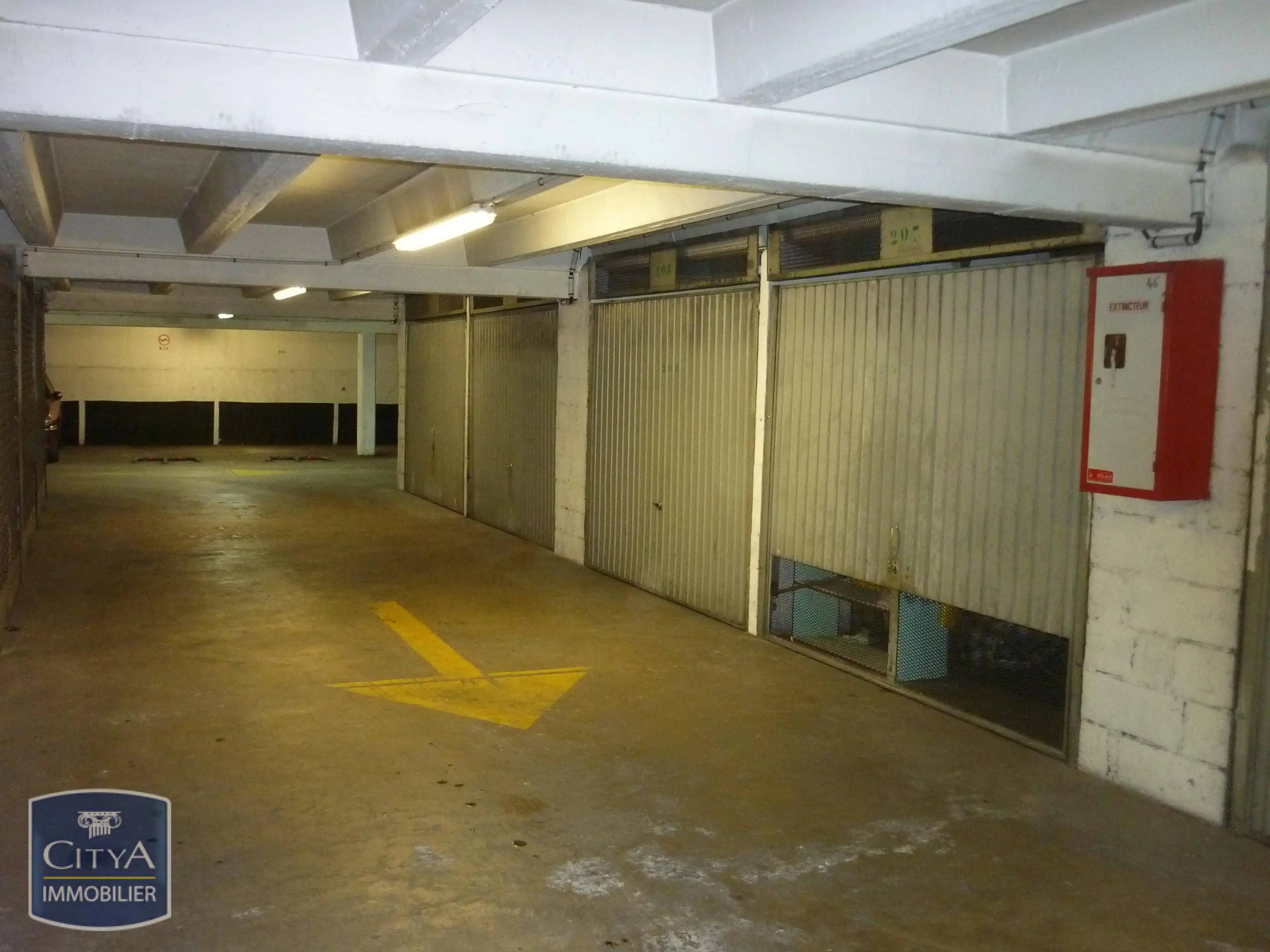 Photo 4 Parking