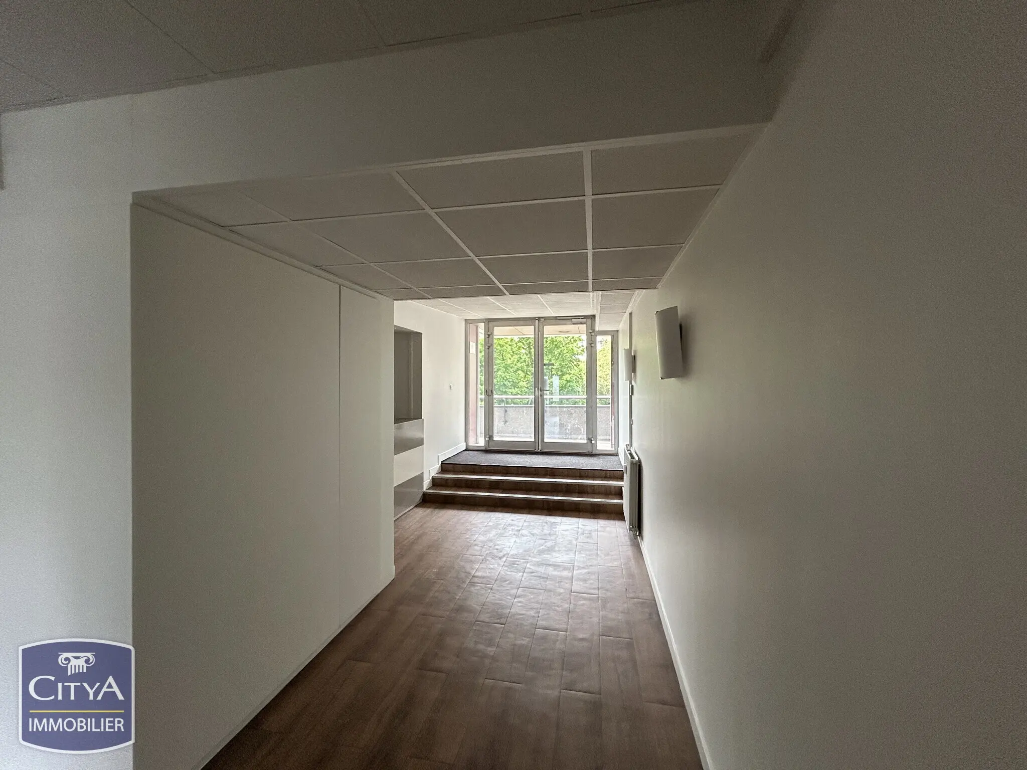 Photo 12 Local Commercial 335.21m²