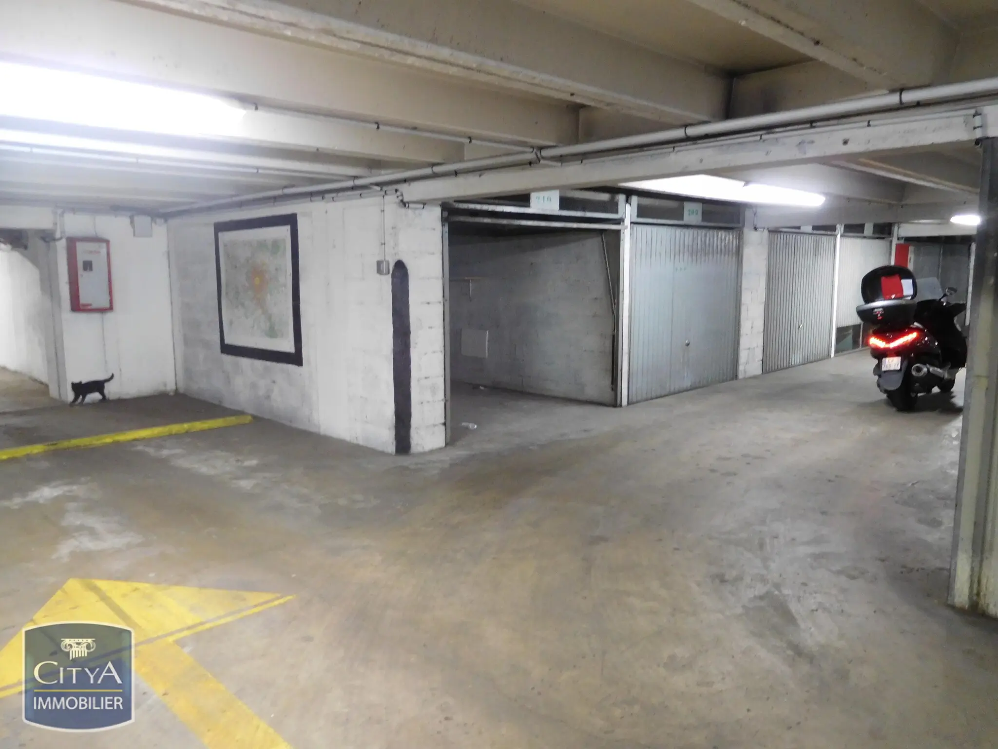 Photo 3 Parking