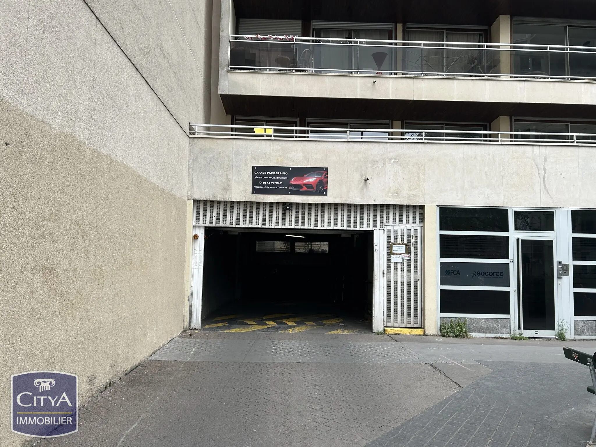 Photo 3 Parking
