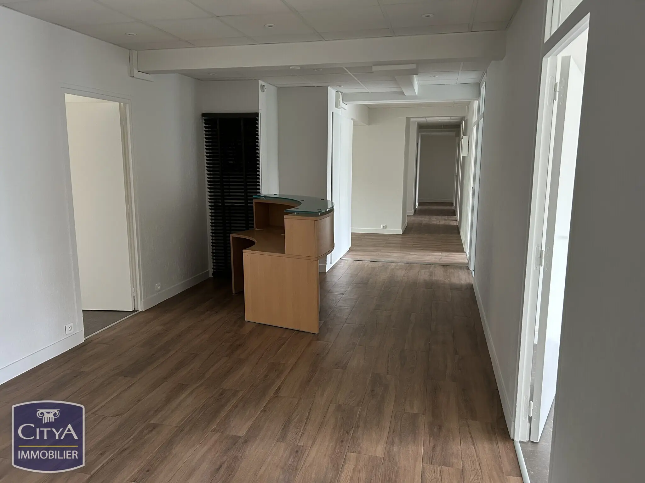 Photo 3 Local Commercial 335.21m²