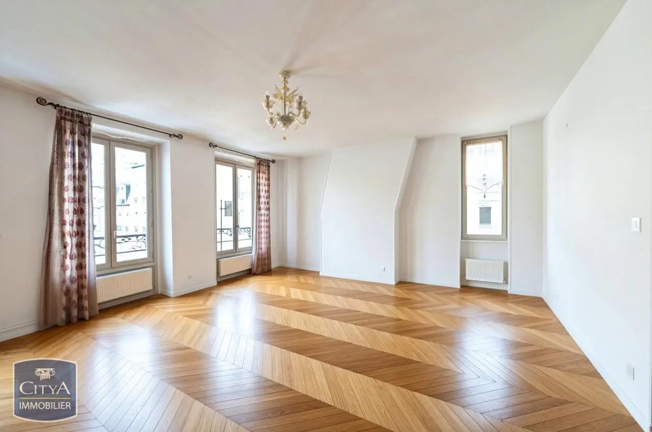 Photo 5 Appartement 6 pièces 120m²