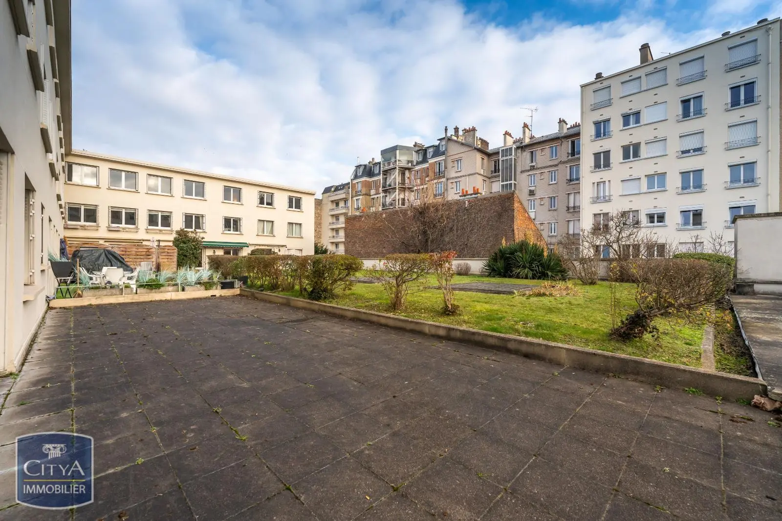 Photo 12 Appartement 8 pièces 200m²