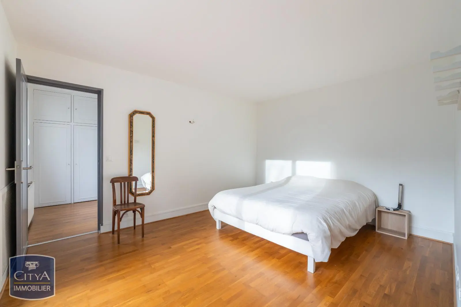 Photo 16 Appartement 8 pièces 200m²