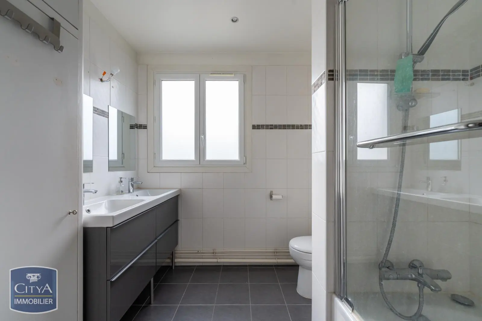 Photo 14 Appartement 8 pièces 200m²