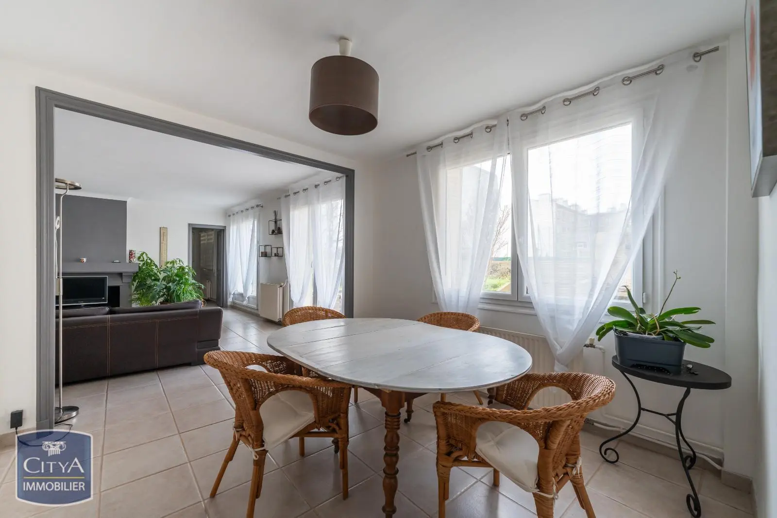 Photo 3 Appartement 8 pièces 200m²