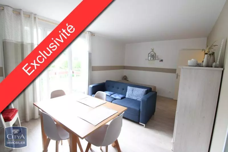 Illustration pour Appartement 1 pièce 33m² Photo Appartement 1 pièce 33m²