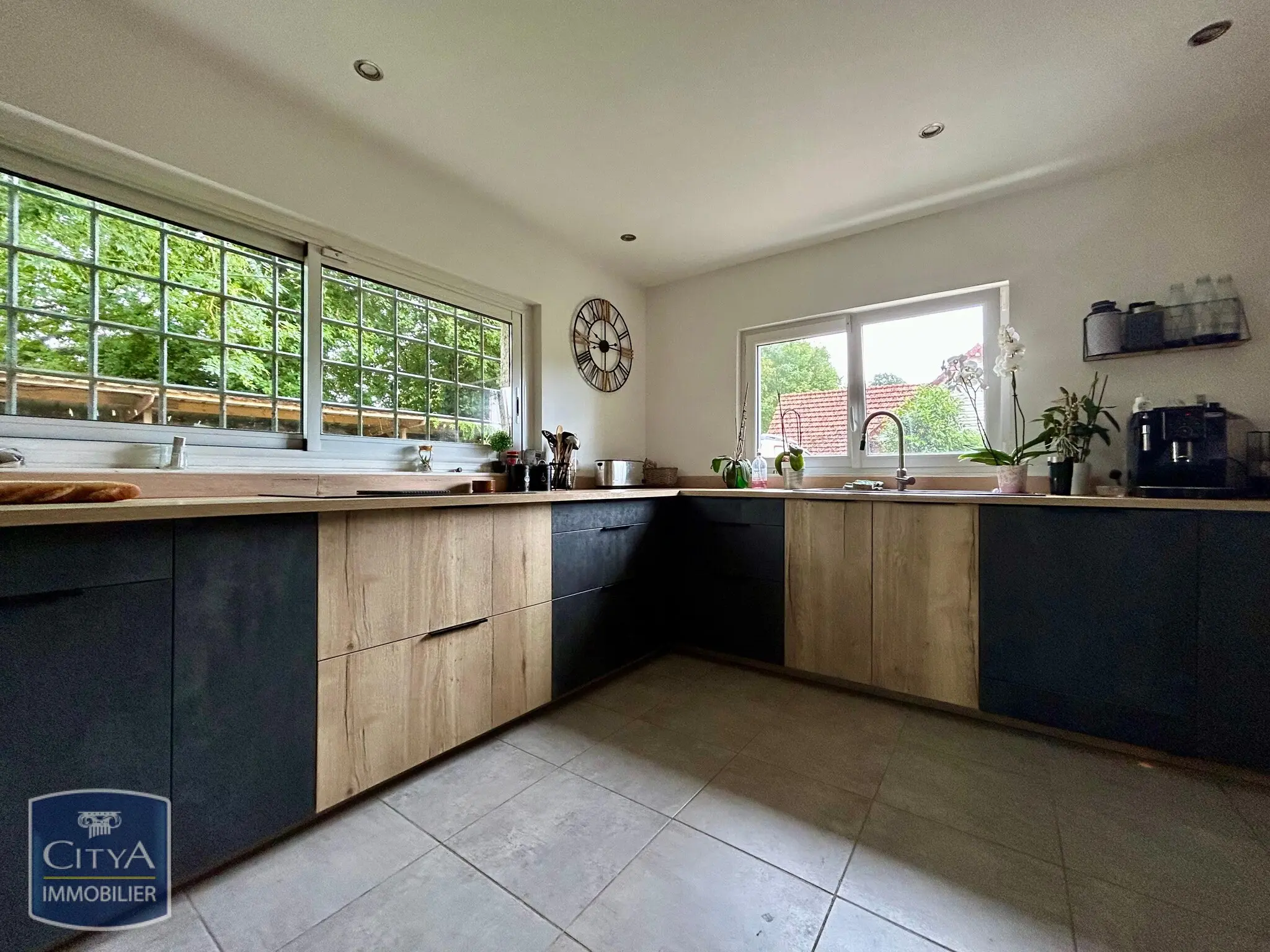 Photo 5 Maison 11 pièces 232m²