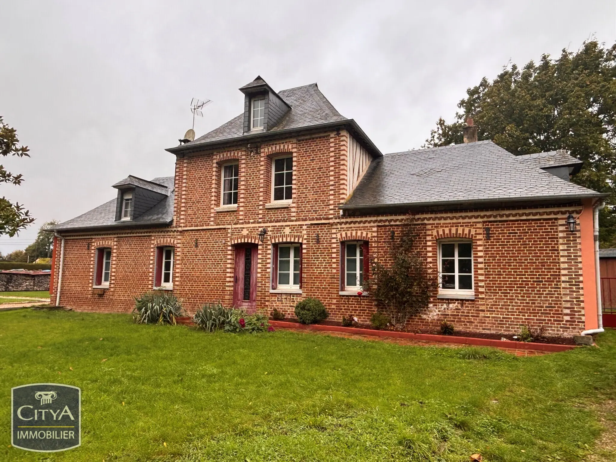 Photo 1 Maison 8 pièces 134.7m²
