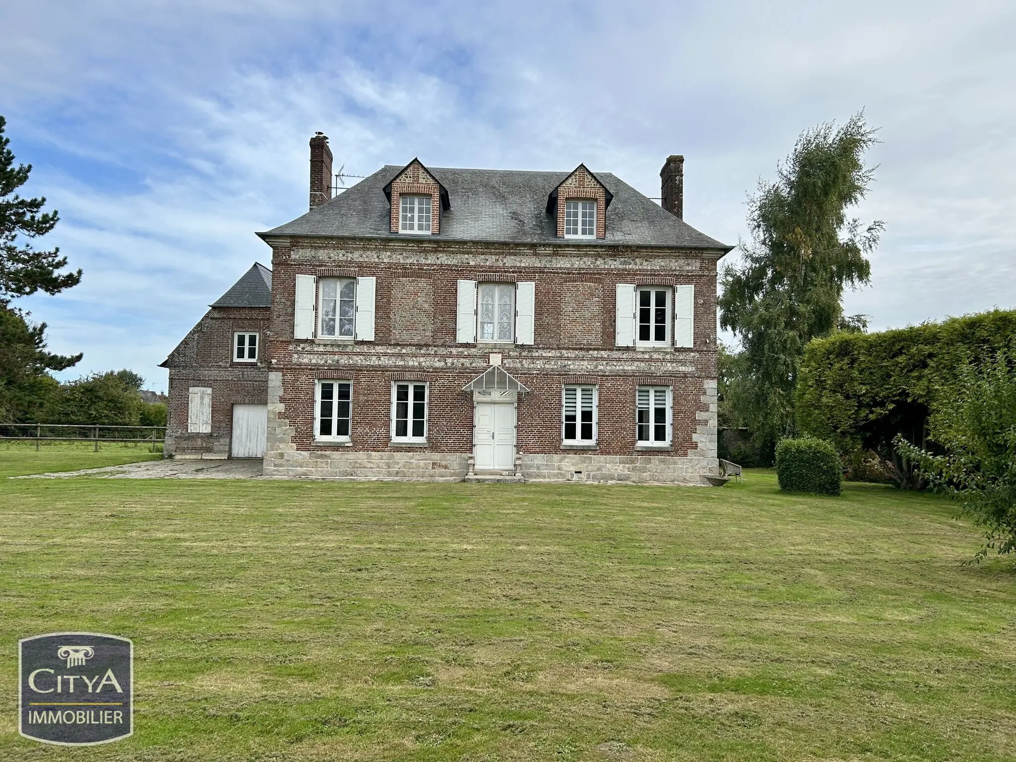 Photo 22 Maison 9 pièces 220m²