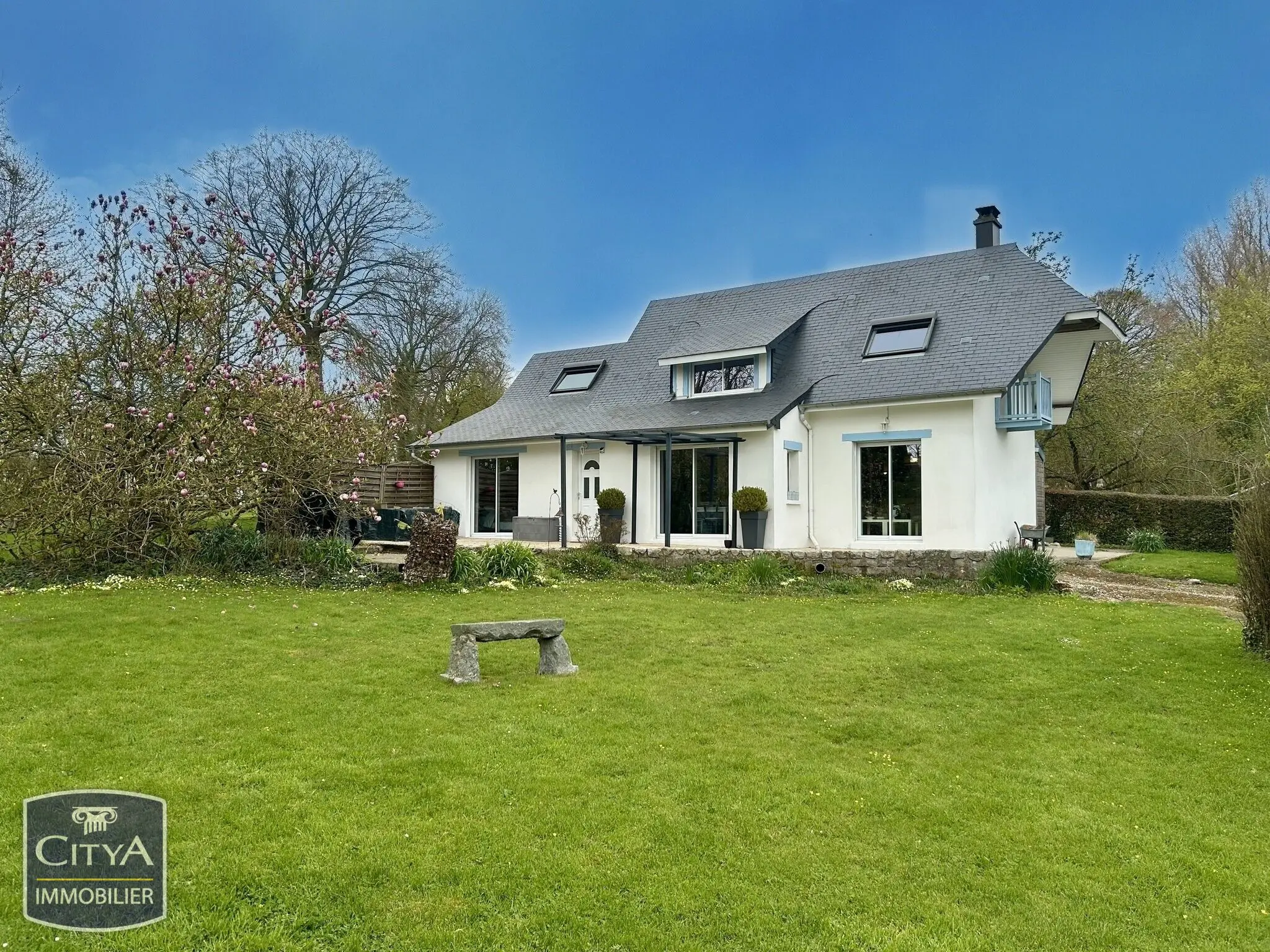 Photo 1 Maison 5 pièces 112m²