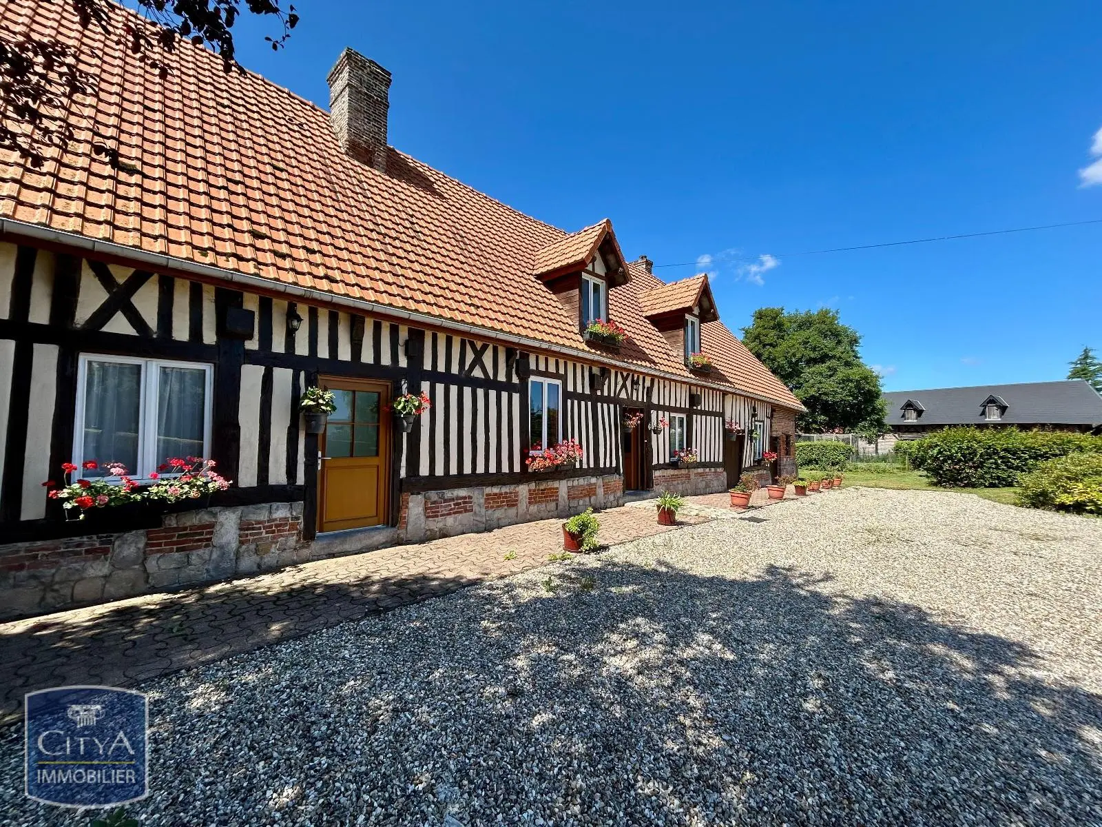 Photo 1 maison Crasville-la-Rocquefort