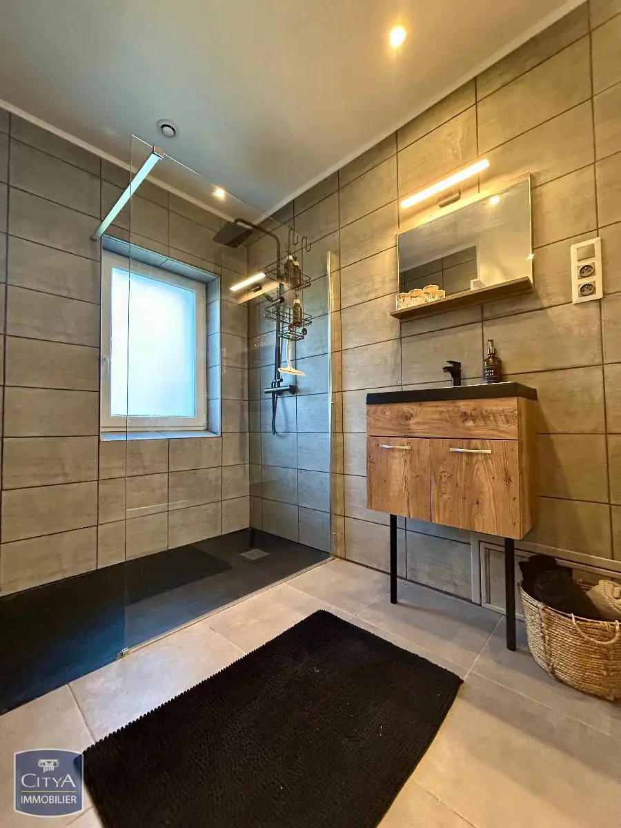 Photo 10 Maison 6 pièces 150m²