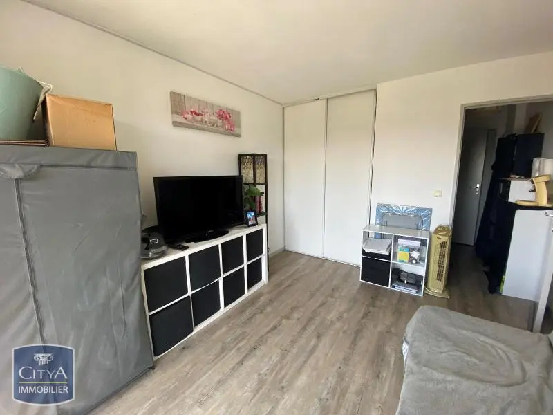 Photo 1 Appartement 1 pièce 19.43m²