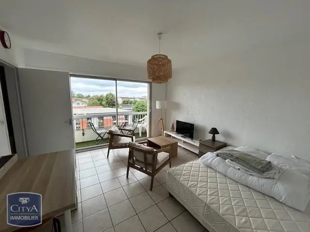 Photo 1 Appartement 1 pièce 32.54m²