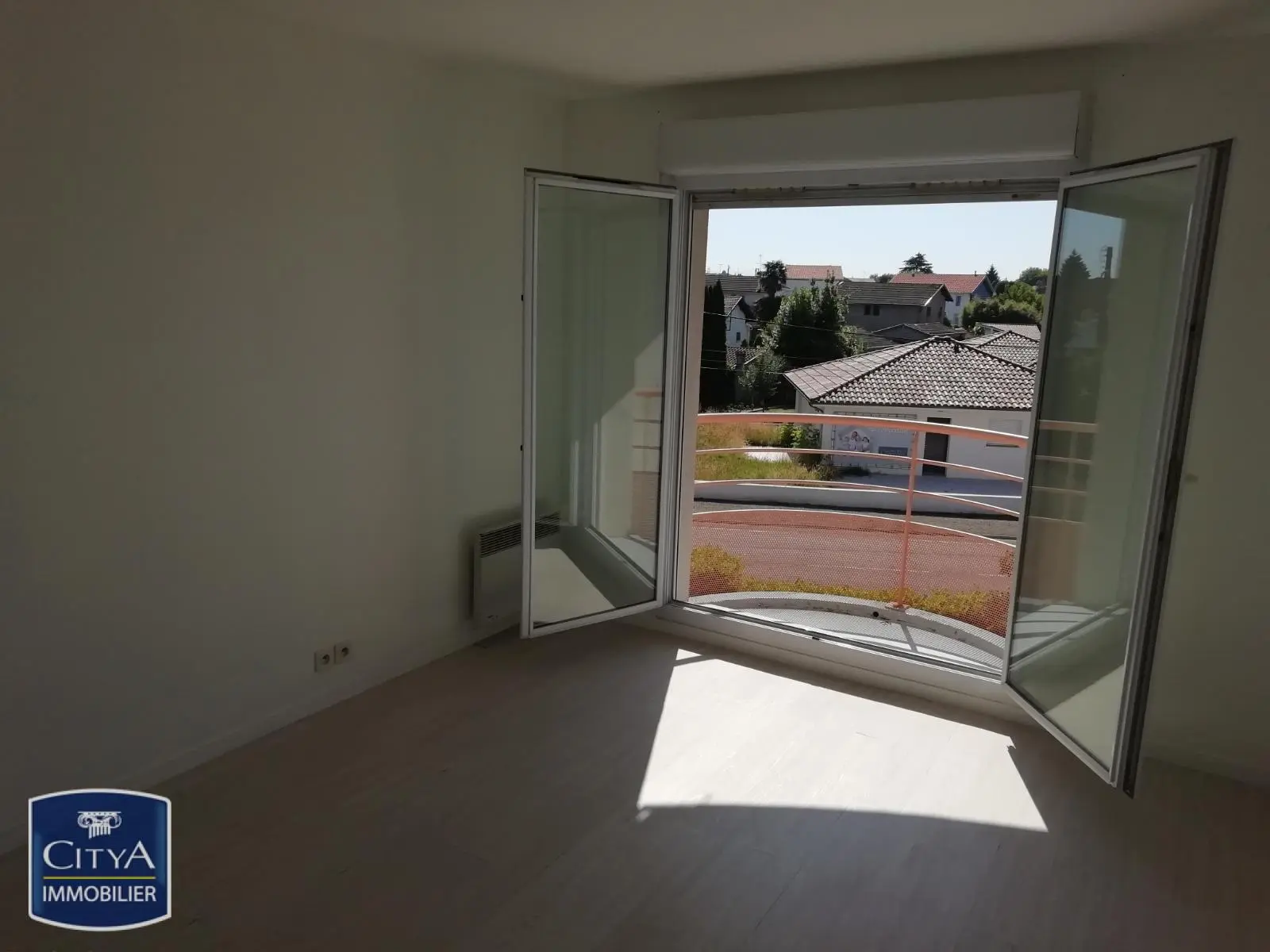 Photo 2 Appartement 1 pièce 19.43m²
