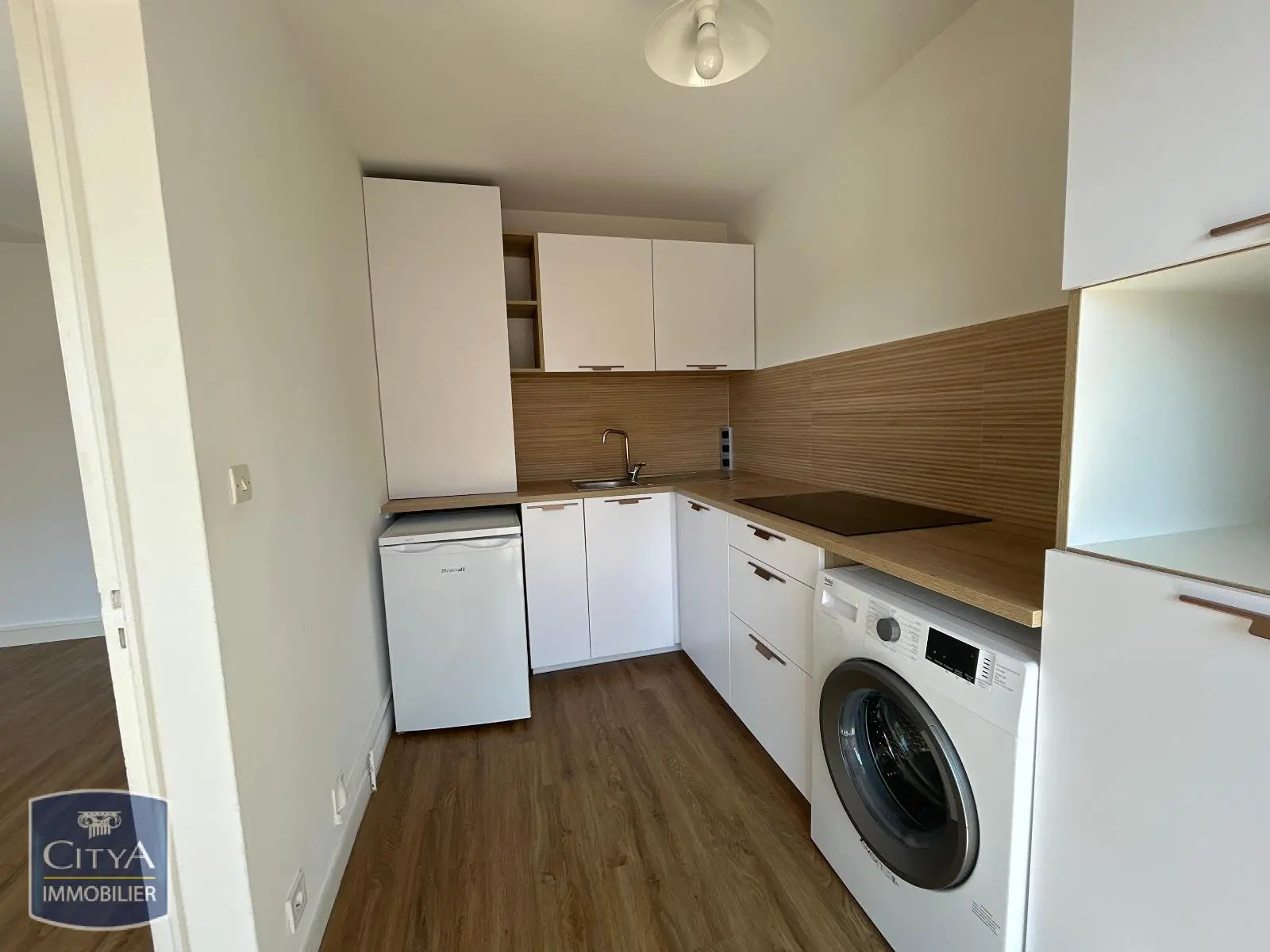 Photo 2 Appartement 1 pièce 33.91m²