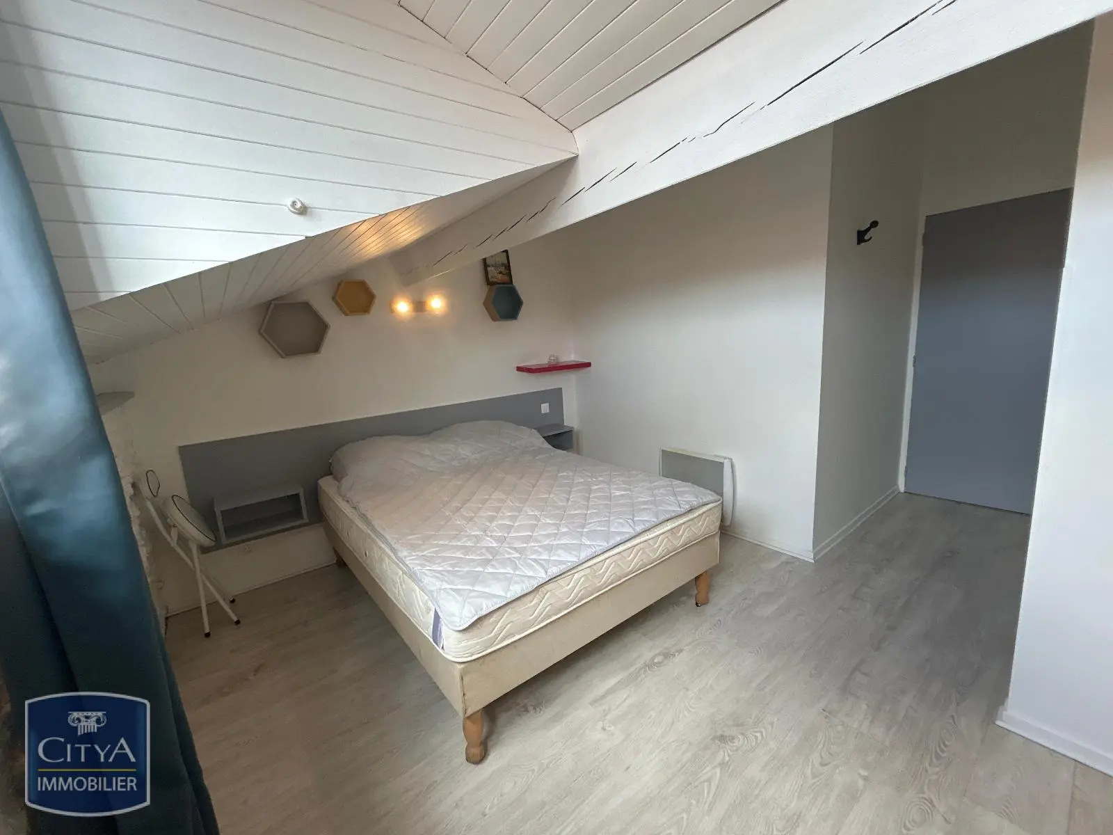 Photo 1 Appartement 1 pièce 15.82m²