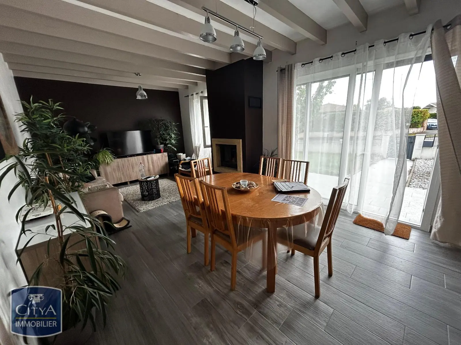 Photo 1 Maison 5 pièces 120m²