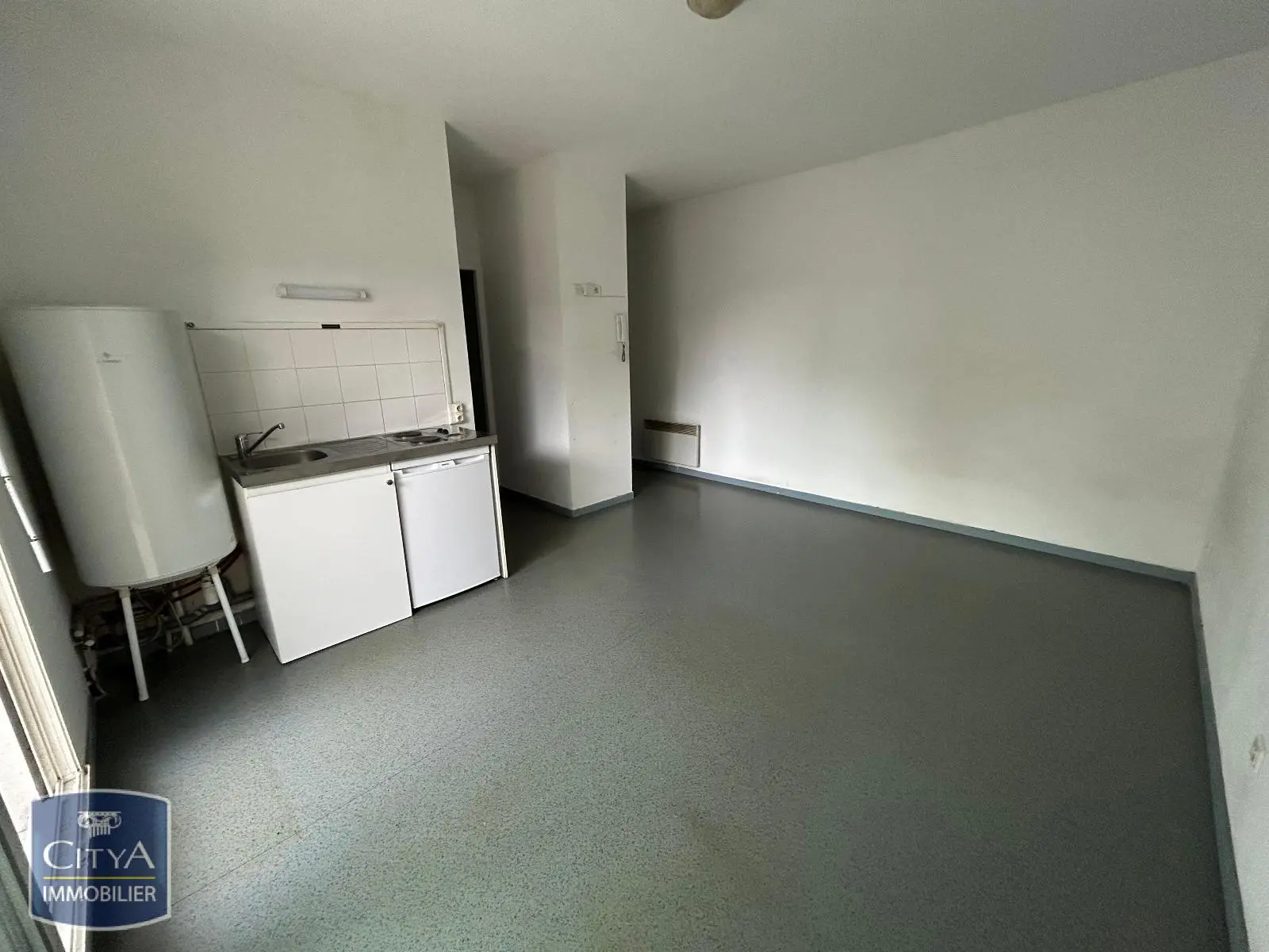 Photo 2 Appartement 1 pièce 24m²