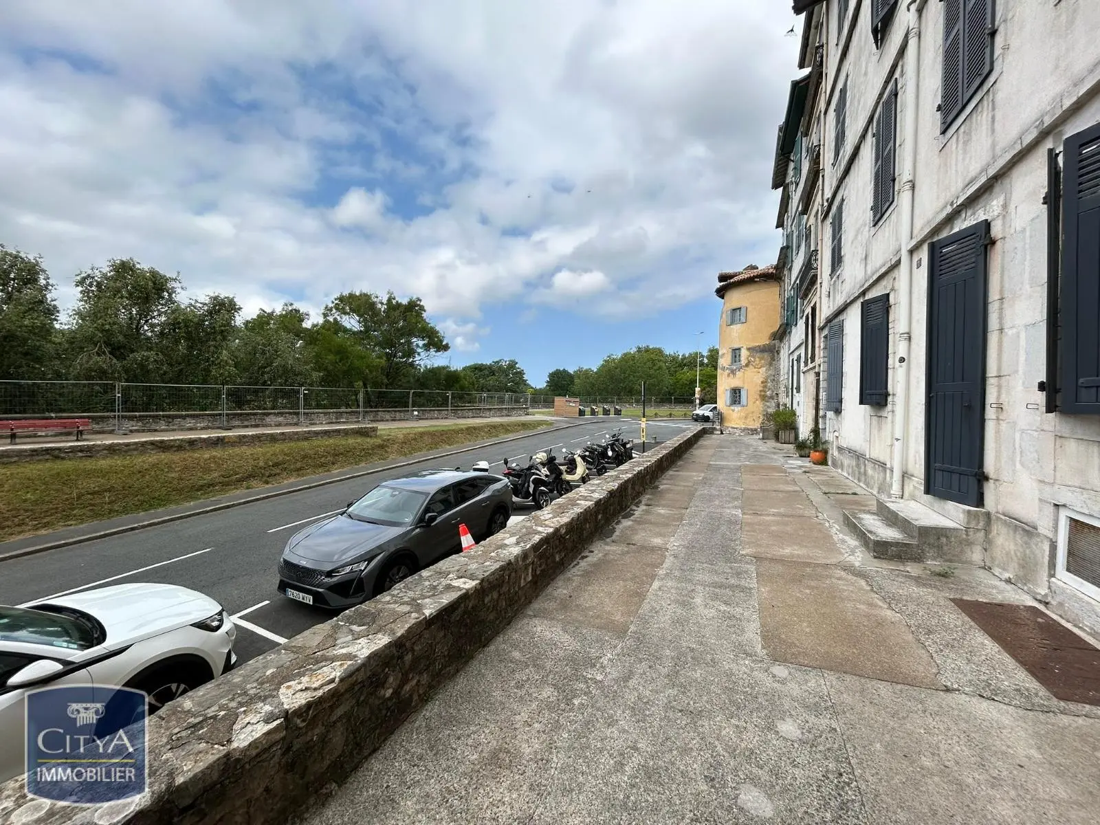 Photo 11 Local Professionnel 38m²
